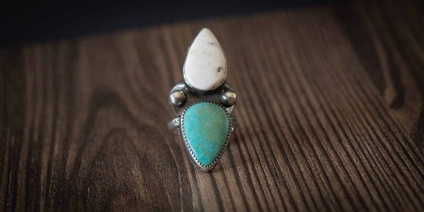 KINGMAN TURQUOISE + WHITE BUFFALO RING - 6