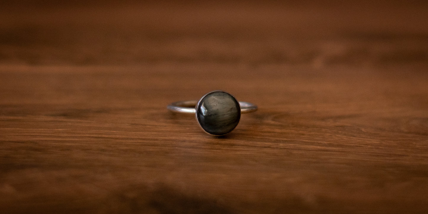 CATS EYE RING - 9.5