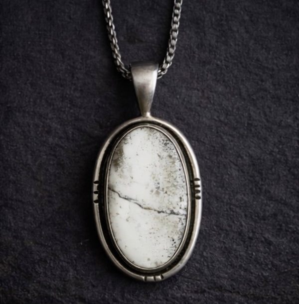 White Buffalo Stone: The Bold, High-Contrast Gemstone Collectors Can’t Get Enough Of