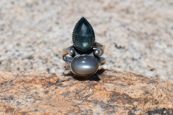 MOSS AQUAMARINE + GREY MOONSTONE RING - 10