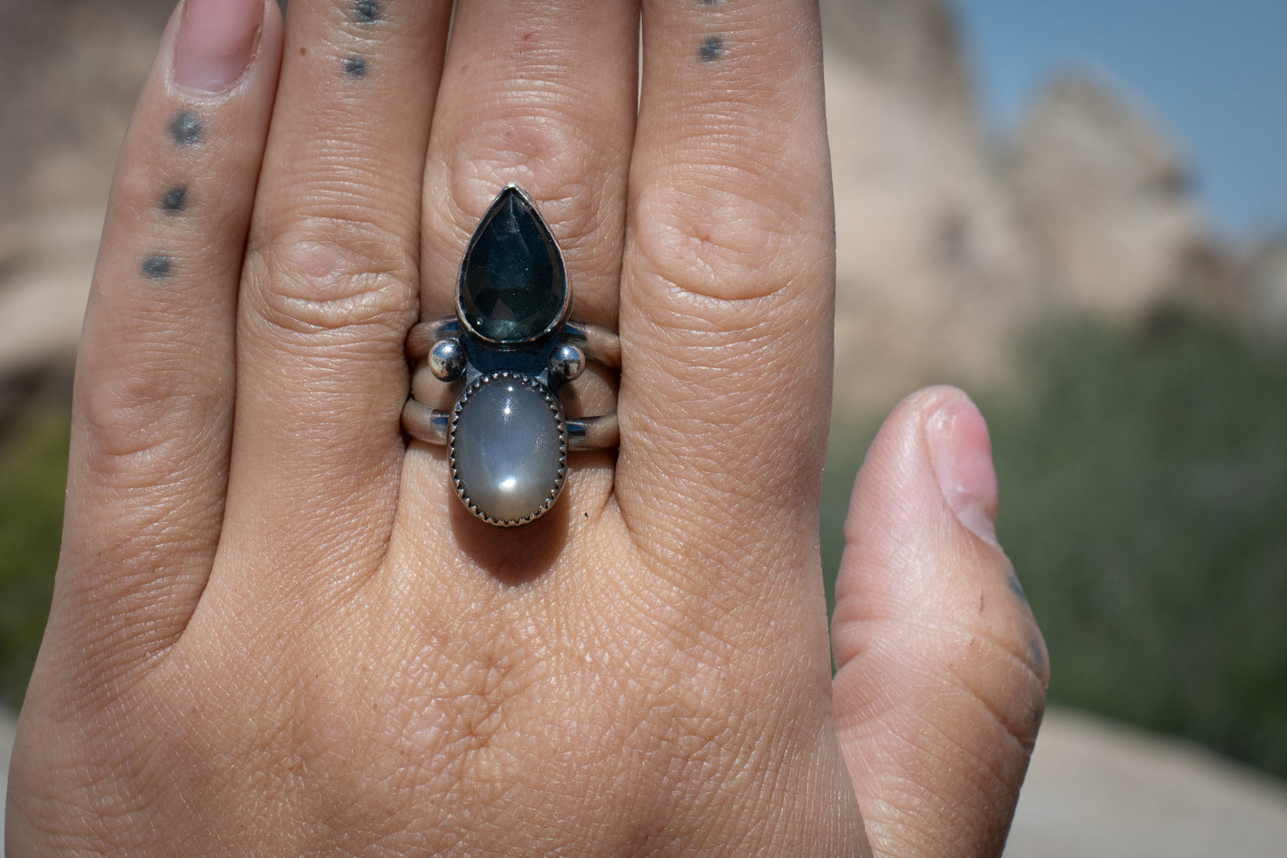 MOSS AQUAMARINE + GREY MOONSTONE RING - 8