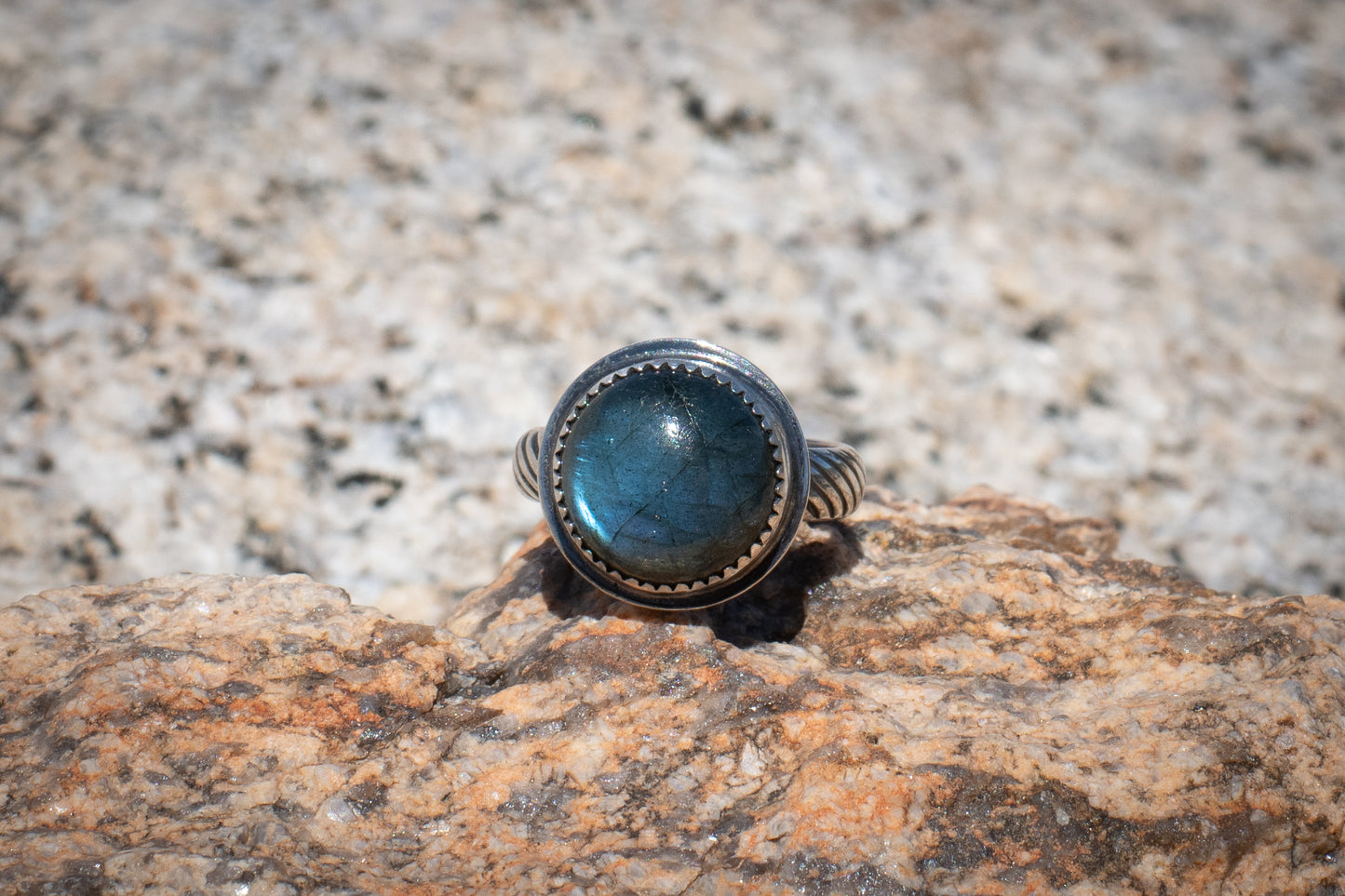 LABRADORITE RING - 7