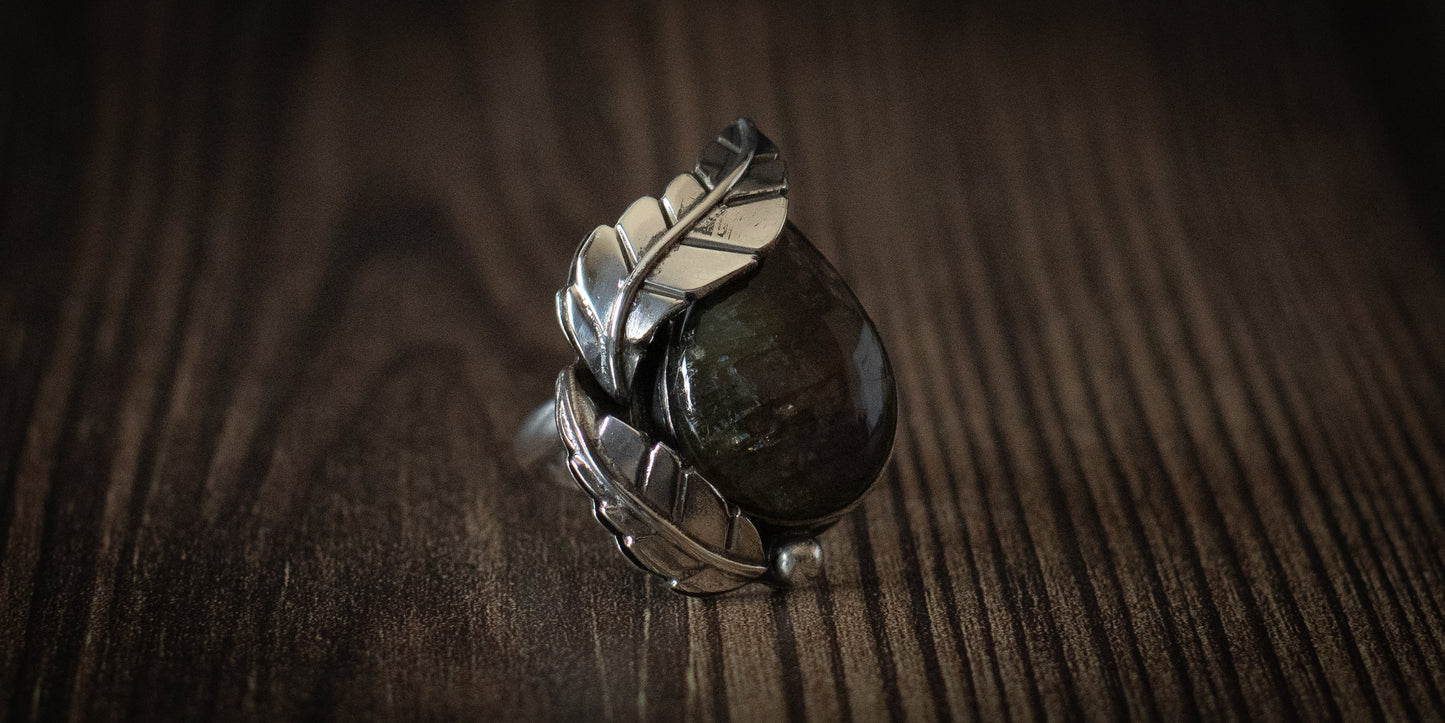 LABRADORITE LEAF RING - 9