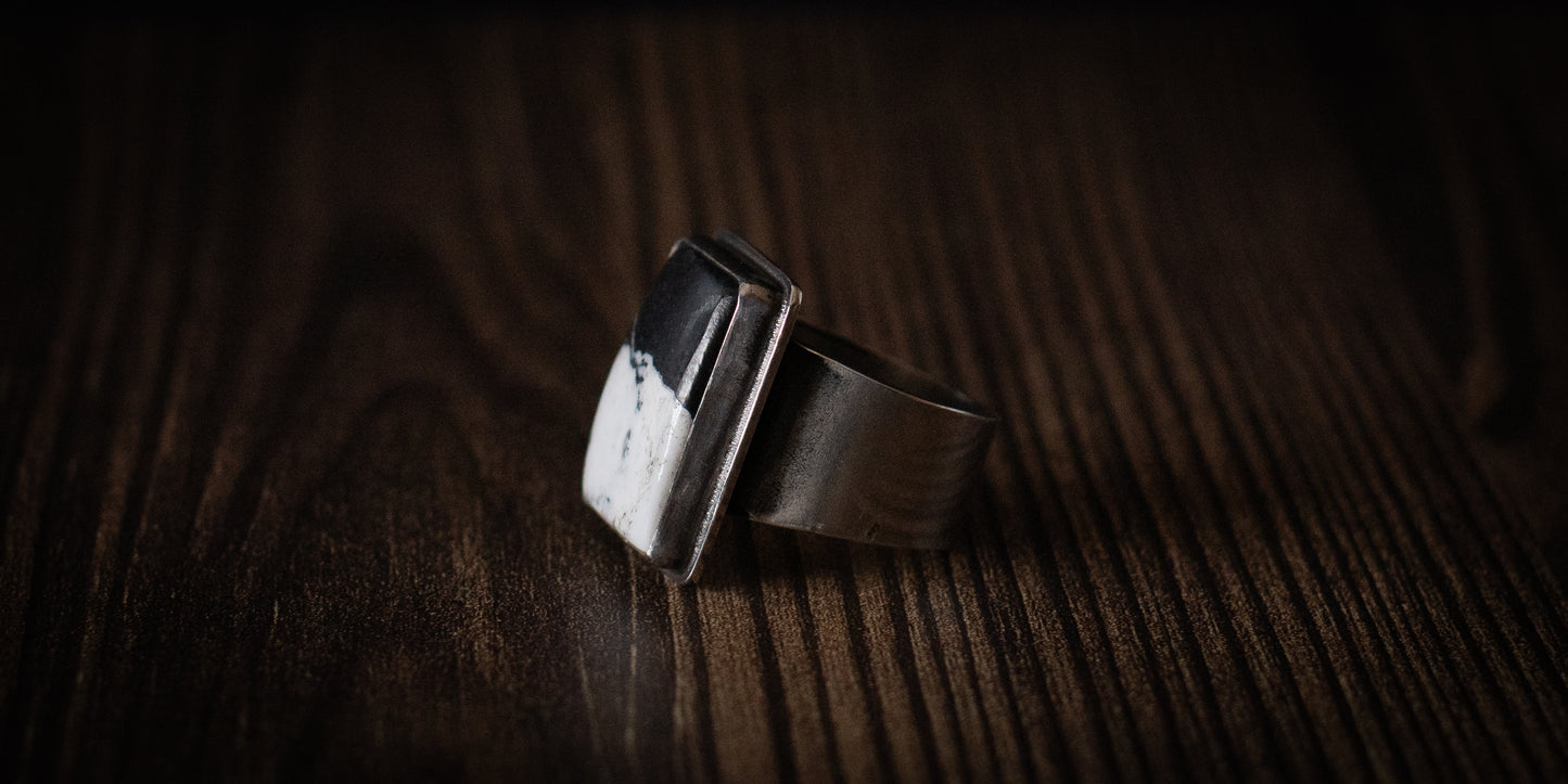 WHITE BUFFALO RING - 8.5