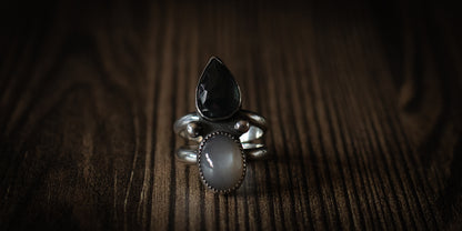 MOSS AQUAMARINE + GREY MOONSTONE RING - 8