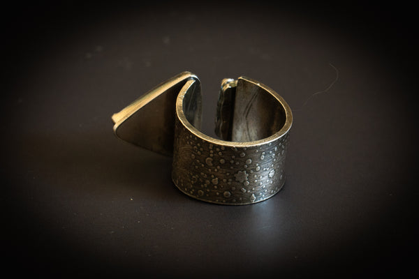 WHITE BUFFALO + TYRONE TURQUOISE FLOATING RING - 9.5