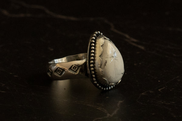 WHITE BUFFALO RING - 9
