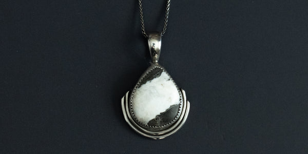 WHITE BUFFALO NECKLACE