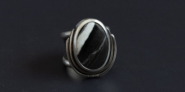 WHITE BUFFALO RING - 8