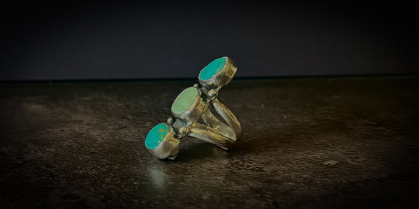 KINGMAN TURQUOISE + VARISCITE RING - 7
