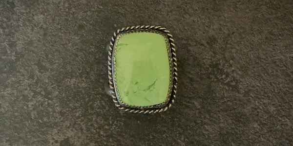 LEMON CHRYSOPRASE RING - 9