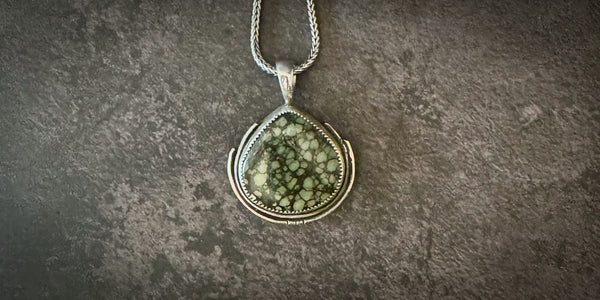 STARFOX VARISCITE NECKLACE