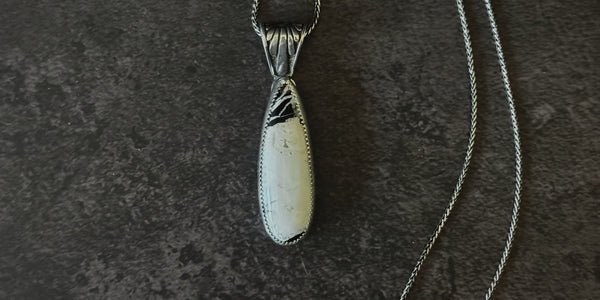 WHITE BUFFALO NECKLACE