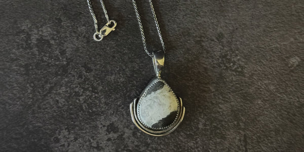WHITE BUFFALO NECKLACE