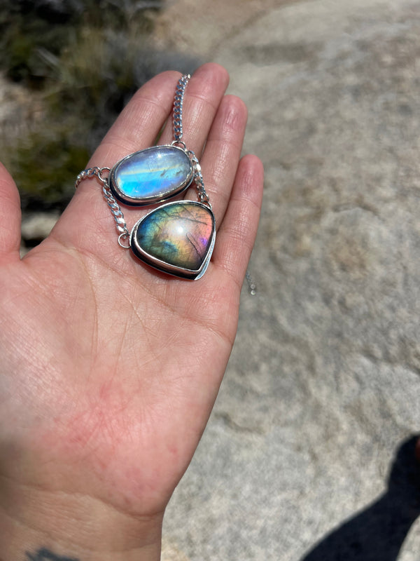 Labradorite and moonstone flash in outdoor setting