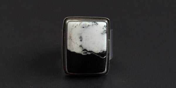 WHITE BUFFALO RING - 8.5