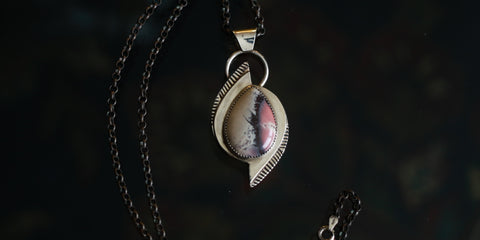 PORCELAIN JASPER NECKLACE
