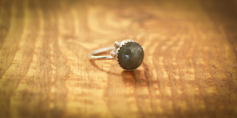 CATS EYE RING - 6
